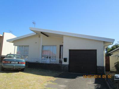 House For Sale in Oakdale Estate, Bellville