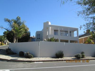 House For Sale in Vredekloof Heights, Brackenfell