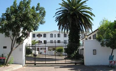Apartment / Flat For Sale in Durbanville Hills, Durbanville