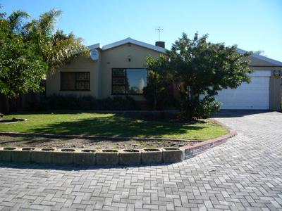 House For Sale in Stellenridge, Bellville