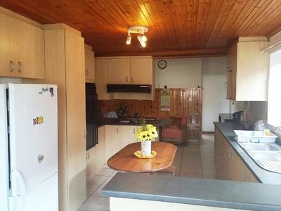 House For Sale in Oakdale Estate, Bellville
