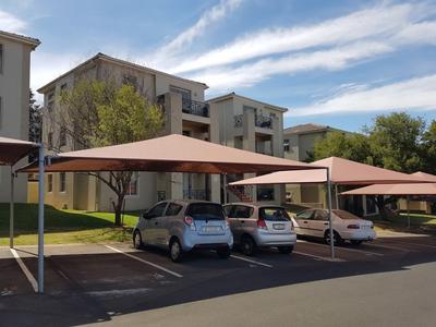 Apartment / Flat For Sale in Vredekloof Heights, Brackenfell