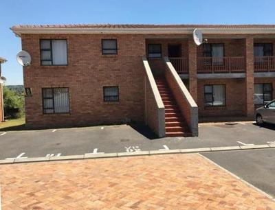 Apartment / Flat For Sale in Sonstraal Heights, Durbanville