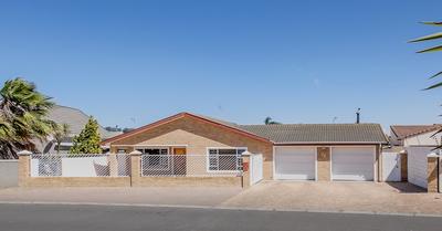 House For Sale in The Crest, Durbanville