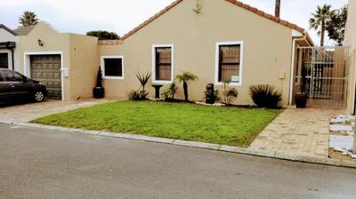 Cluster House For Sale in Langeberg Ridge, Cape Town