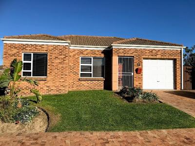 Townhouse For Sale in Kleinbron Park, Cape Town
