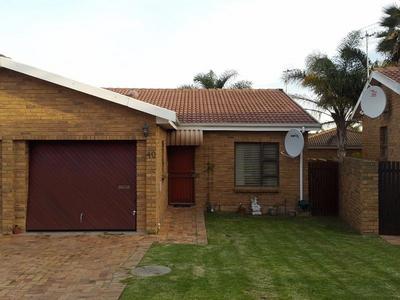 Cluster House For Rent in Kleinbron Estate, Brackenfell