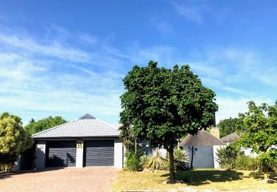 House For Sale in Sonstraal Heights, Durbanville