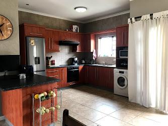 Townhouse For Sale in The Crest, Durbanville