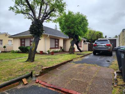 House For Sale in Bothasig, Milnerton