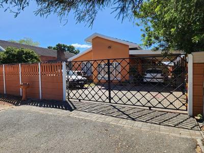 House For Sale in KUILSRIVER , KUILSRIVER 