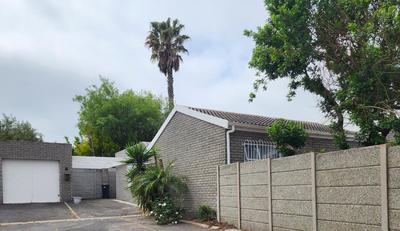 Cluster House For Sale in Goedemoed, Durbanville